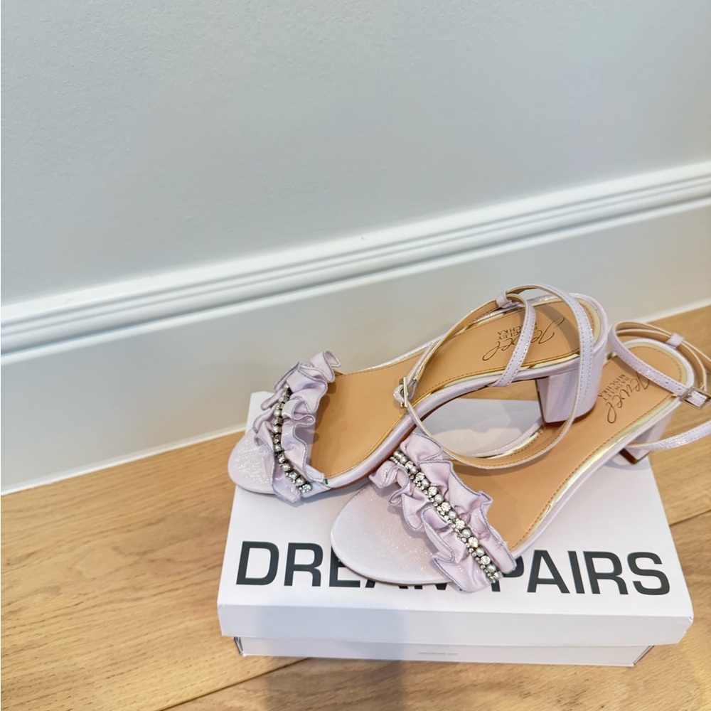 Badgley Mischka Lilac Ruffle Heels